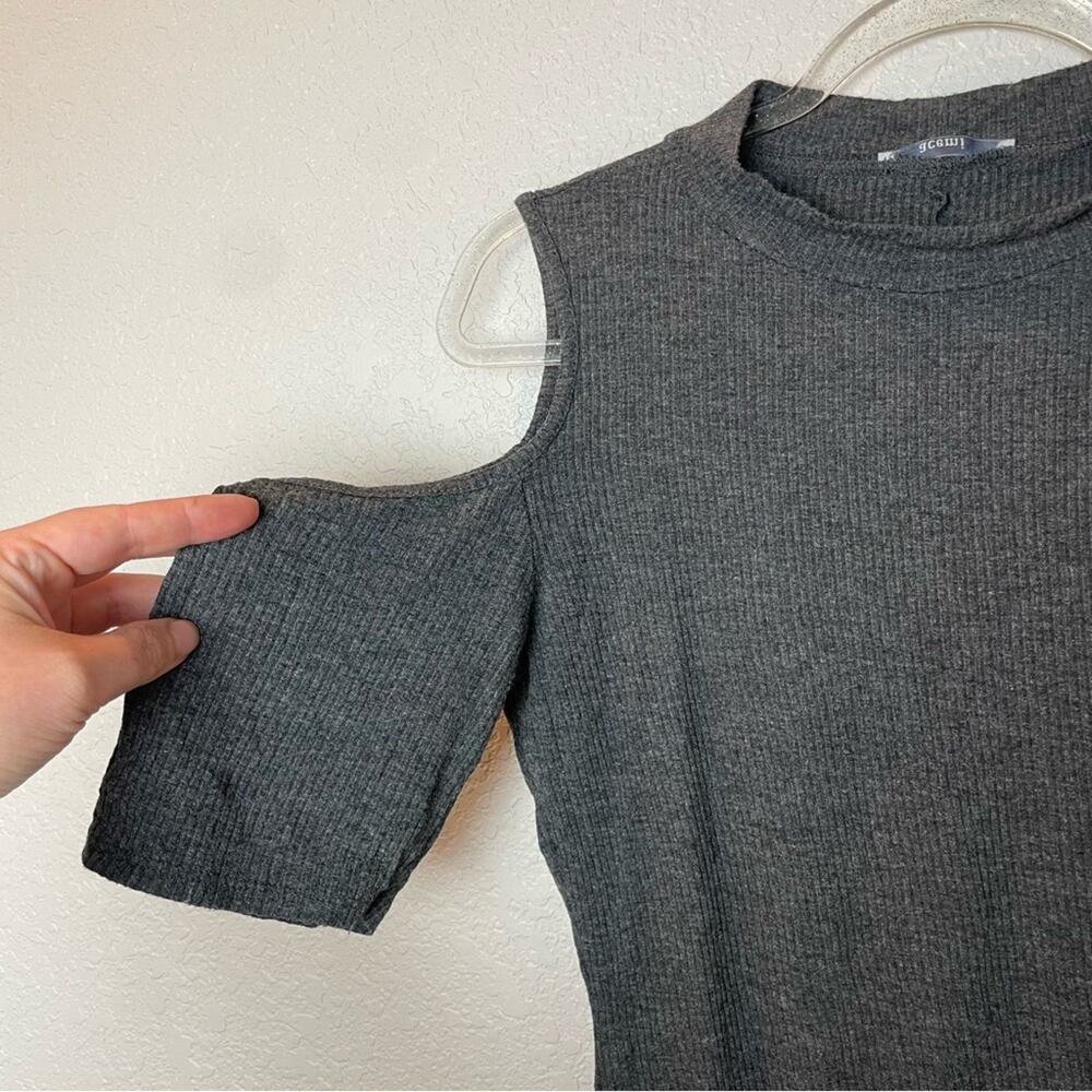 ACEMI Dark Charcoal High Neck Cold Shoulder Top Size M - Picture 2 of 5